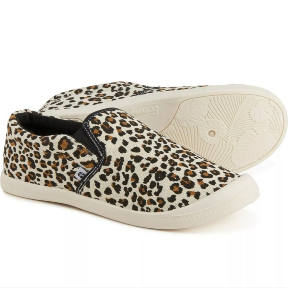 Tommy Bahama NIB Women's Leopard Print Slip-On flat shoes new